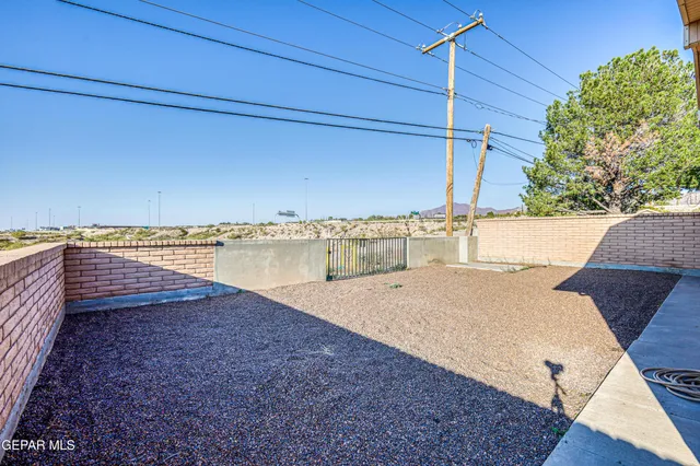 $468,500 | 293 Atlantic Road, Unit A & B, El Paso, TX 79922