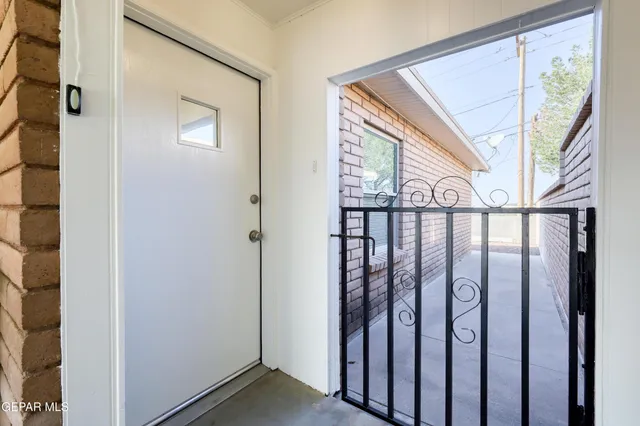 $468,500 | 293 Atlantic Road, Unit A & B, El Paso, TX 79922