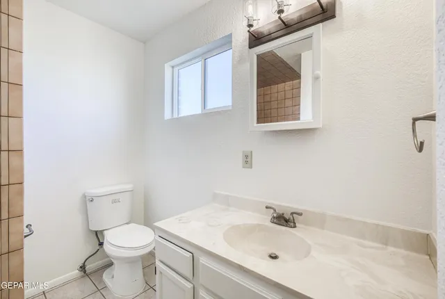 $468,500 | 293 Atlantic Road, Unit A & B, El Paso, TX 79922