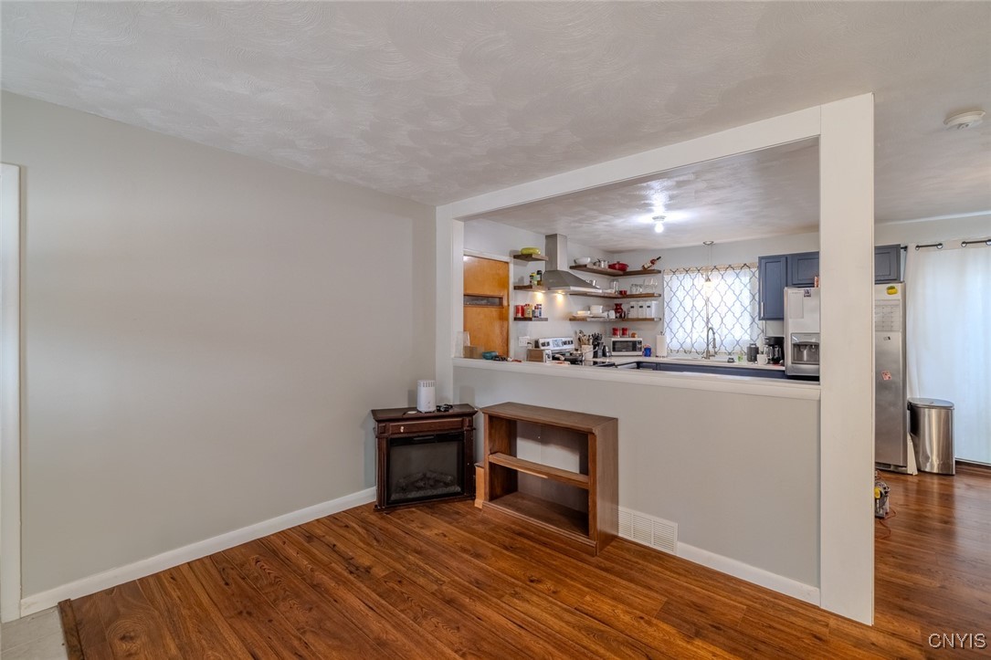 110 Cornell Avenue Syracuse, NY 13207 - Photo 2 of 17