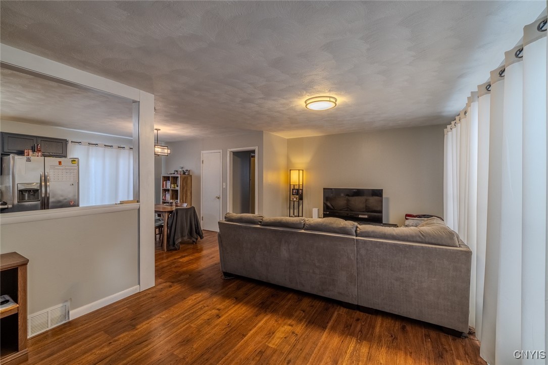 110 Cornell Avenue Syracuse, NY 13207 - Photo 3 of 17