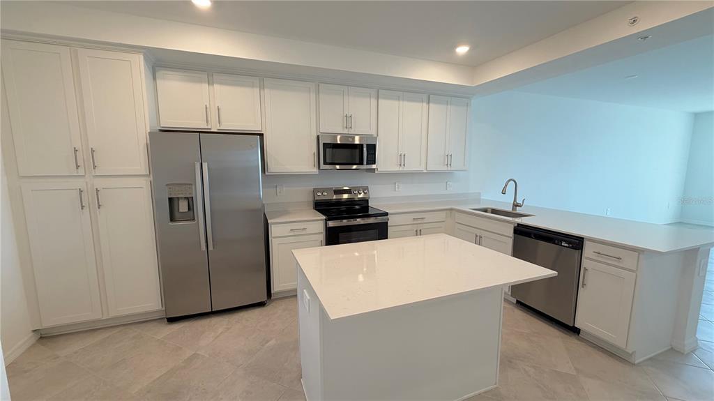 19116 Scallop Loop, Unit 104 Lakewood Ranch, FL 34211 - Photo 2 of 15