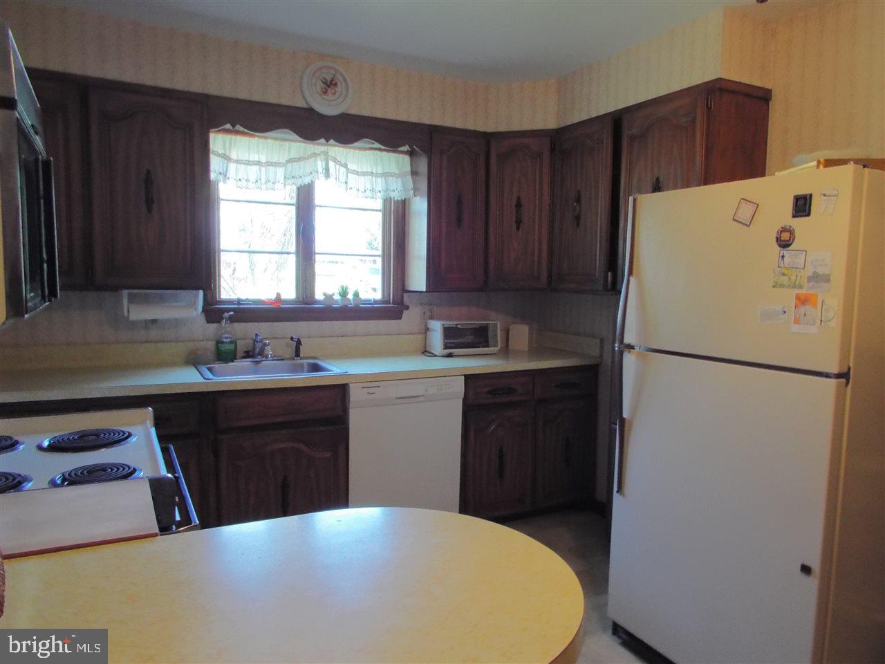 251 Reeser Road Camp Hill, PA 17011 - Photo 7 of 16 Gallery Image 7