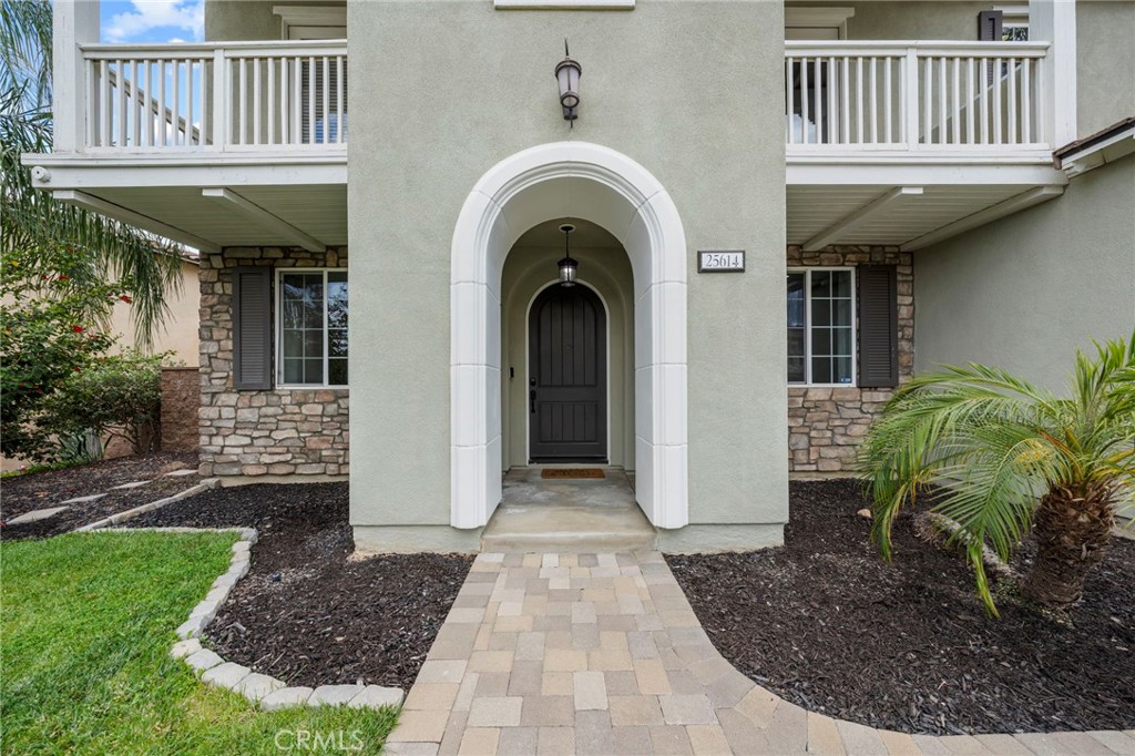 25614 Red Hawk Road Corona, CA 92883 - Photo 5 of 64