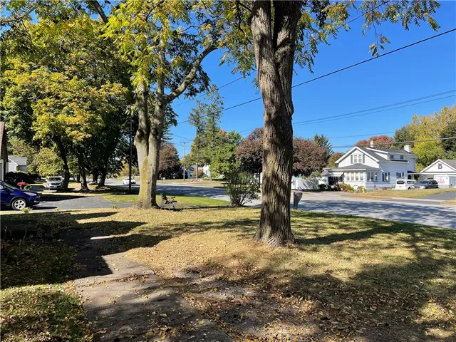 $149,900 | 2463 Browncroft Boulevard, Penfield, NY 14625