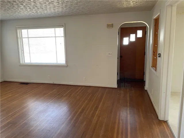 $149,900 | 2463 Browncroft Boulevard, Penfield, NY 14625