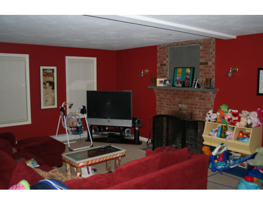 145 Rice Corner Road Brookfield, MA 01506 - Photo 7 of 12