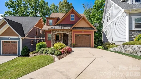 $699,900 | 39 Tudor Way, Black Mountain, NC 28711