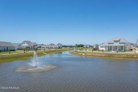 $109,999 | 411 E Villager Avenue, Scott, LA 70583