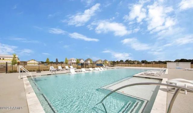 $109,999 | 411 E Villager Avenue, Scott, LA 70583