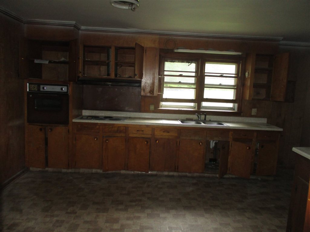 103 Pinson Street Honea Path, SC 29654 - Photo 4 of 14