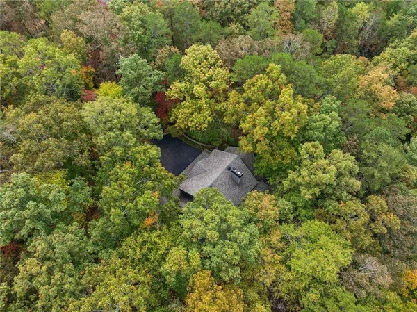 $969,900 | 996 Wedgewood Drive, Marble Hill, GA 30148