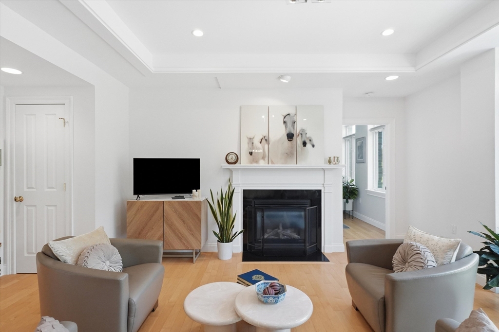 1601 Beacon Street, Unit 302 Brookline, MA 02446 - Photo 4 of 29