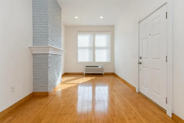 $2,300 | 3683 John F. Kennedy Boulevard, Unit 2, Jersey City, NJ 07307