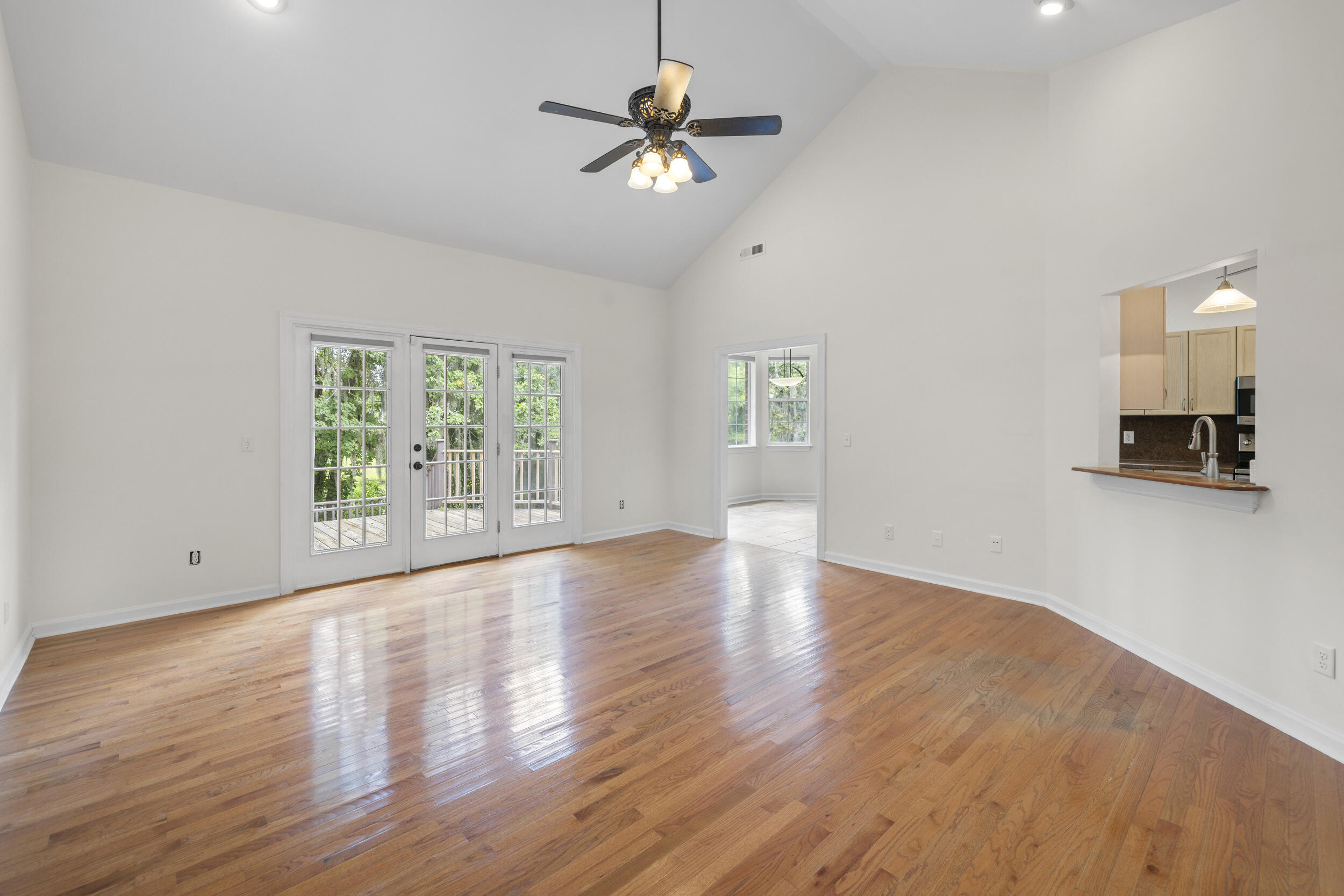 2907 Foxhall Road Charleston, SC 29414 - Photo 16 of 63 20_2907 fox hall rd-(interior)-_mgc3596