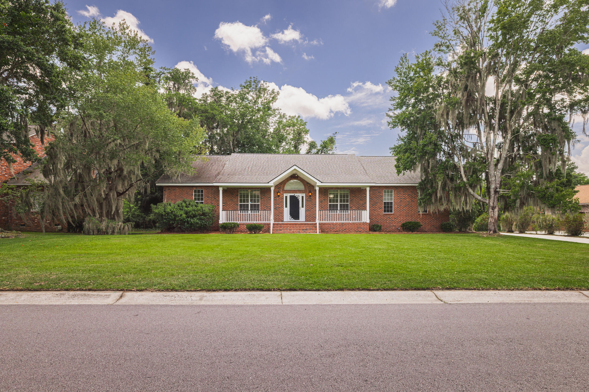 2907 Foxhall Road Charleston, SC 29414 - Photo 3 of 63 2_2907 fox hall rd-(exterior)-_mgc3776