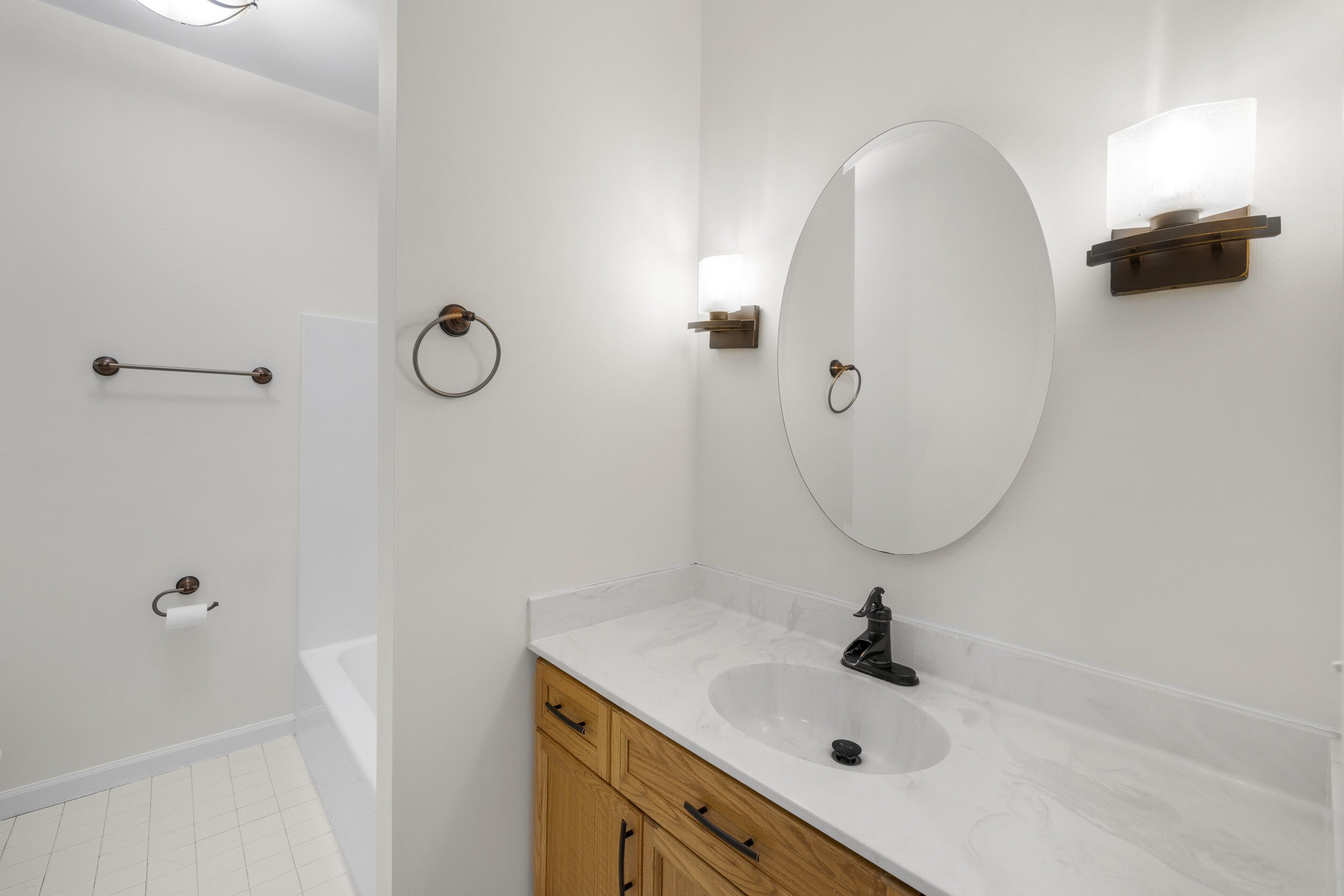 2907 Foxhall Road Charleston, SC 29414 - Photo 43 of 63 40_2907 fox hall rd-(interior)-_mgc3683