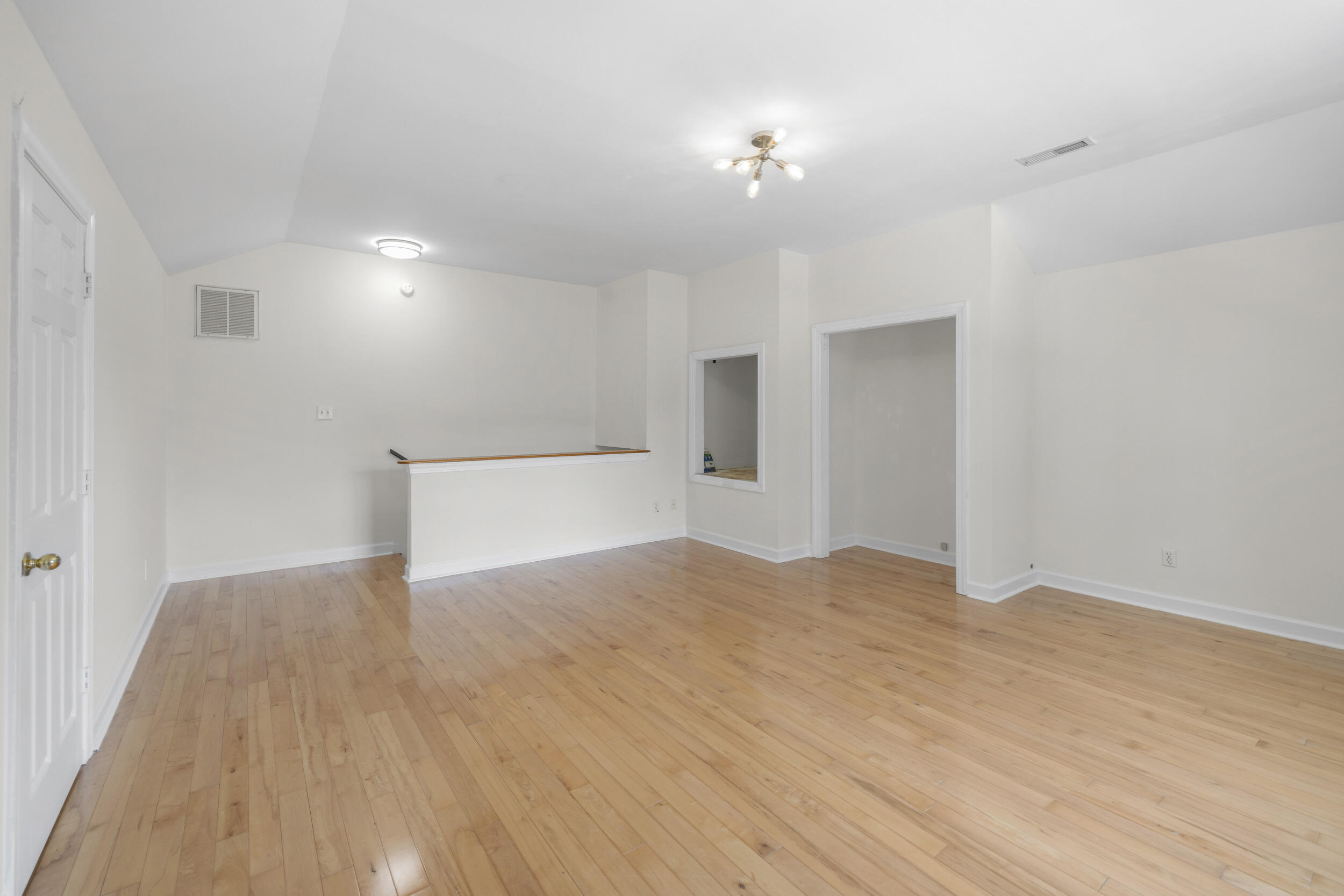2907 Foxhall Road Charleston, SC 29414 - Photo 50 of 63 52_2907 fox hall rd-(interior)-_mgc3732