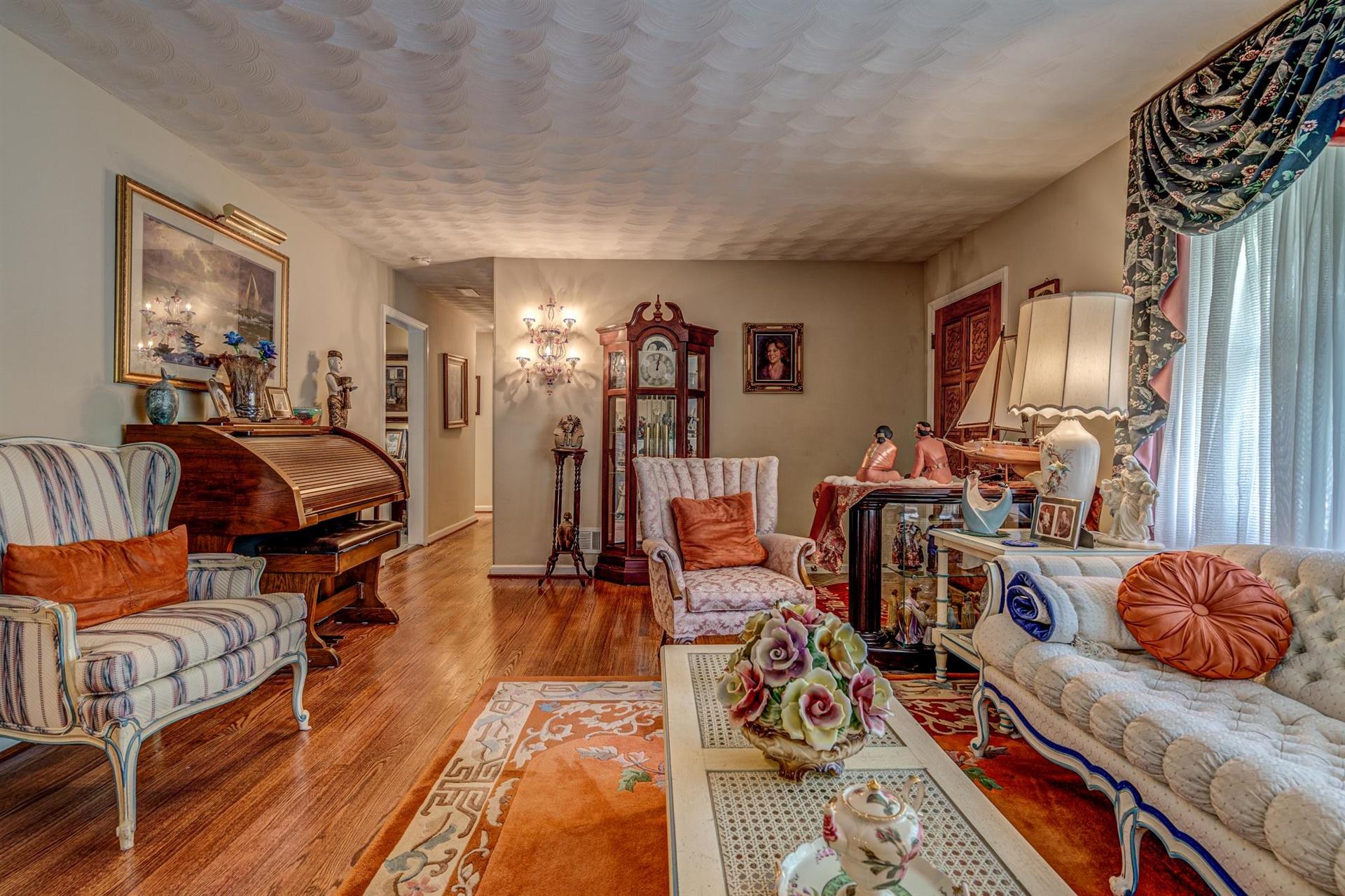 1905 Hope Road Southwest Roanoke, VA 24018 - Photo 8 of 73 08-09022020 006