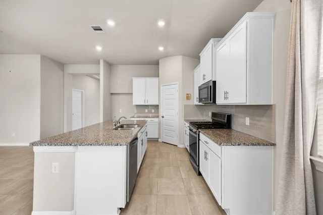 $325,000 | 2406 Temple Crag Drive, Rosharon, TX 77583