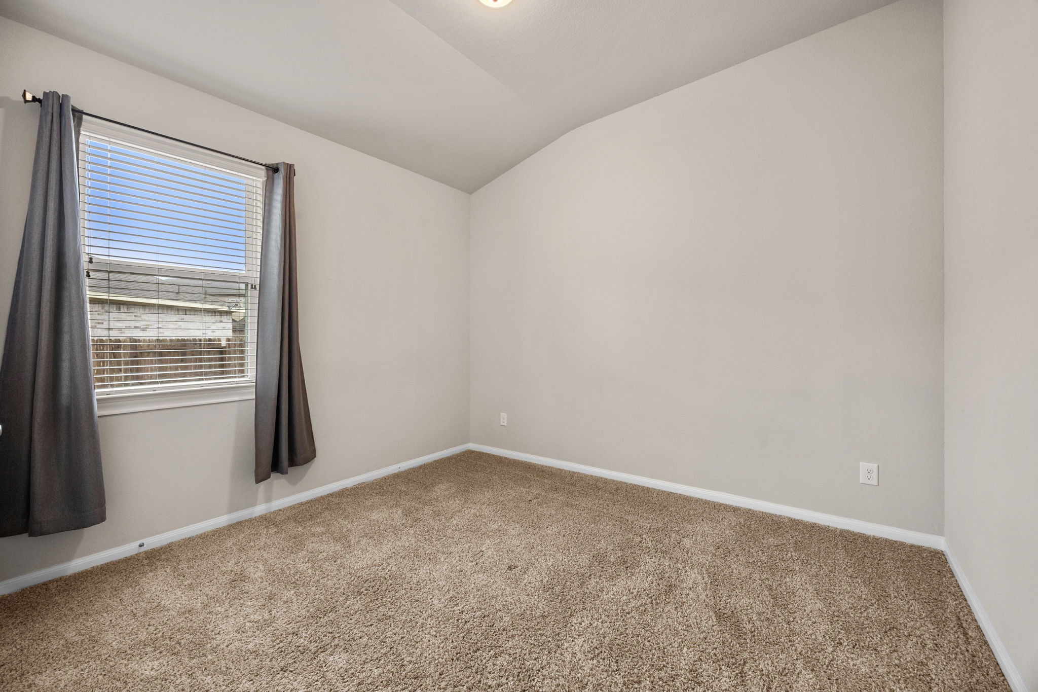 2406 Temple Crag Drive Rosharon, TX 77583 - Photo 20 of 26 Another large, secondary bedroom.