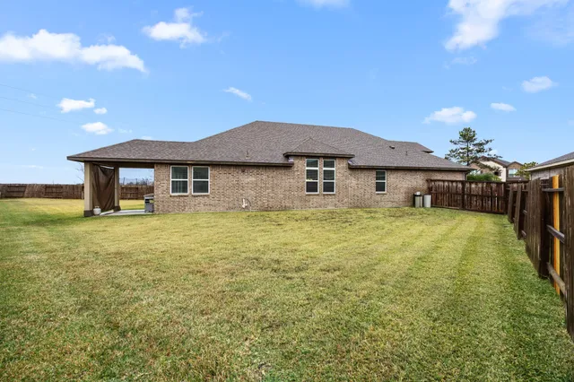 $325,000 | 2406 Temple Crag Drive, Rosharon, TX 77583