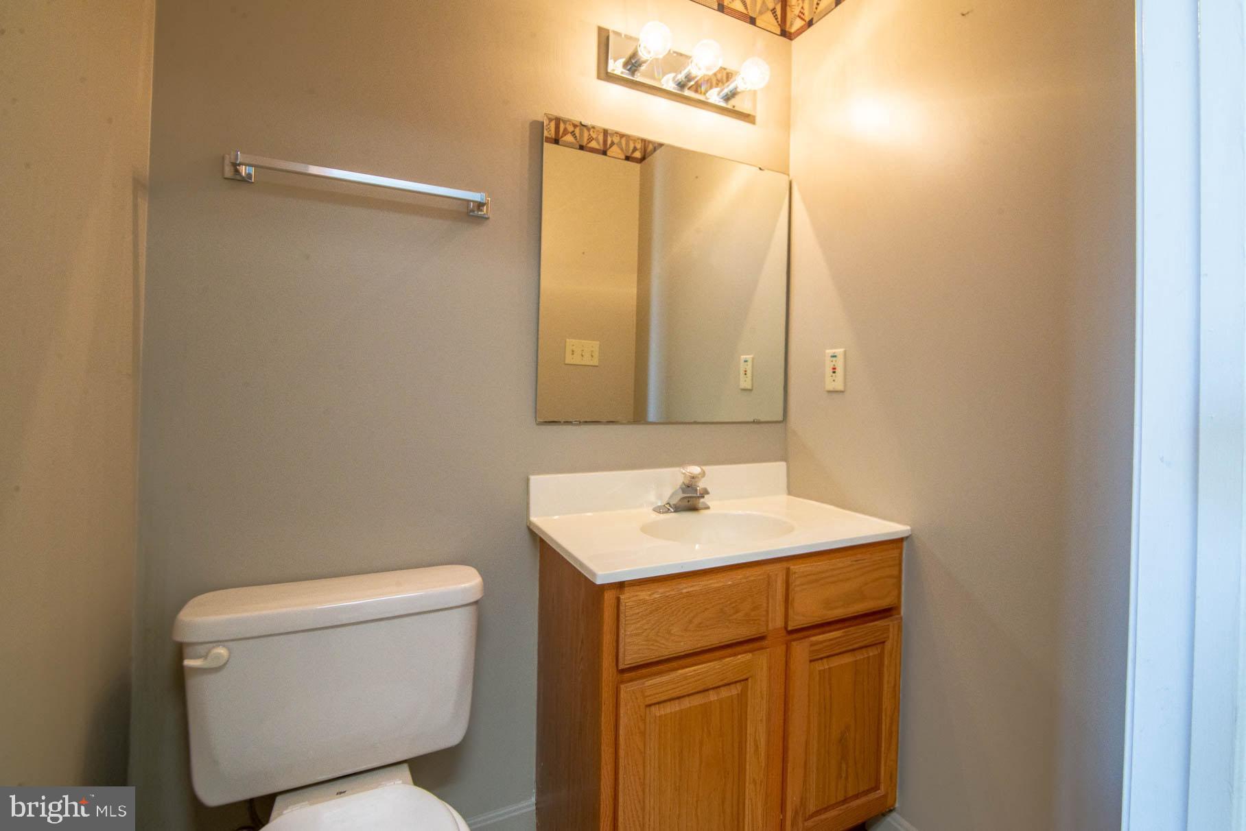 2923 Robin Road York, PA 17404 - Photo 17 of 36 Gallery Image 17