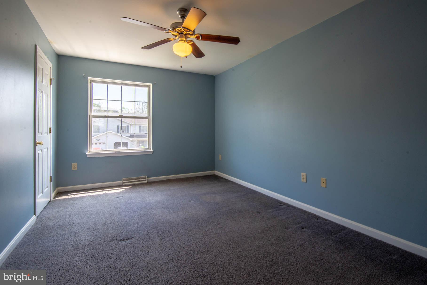 2923 Robin Road York, PA 17404 - Photo 26 of 36 Gallery Image 26