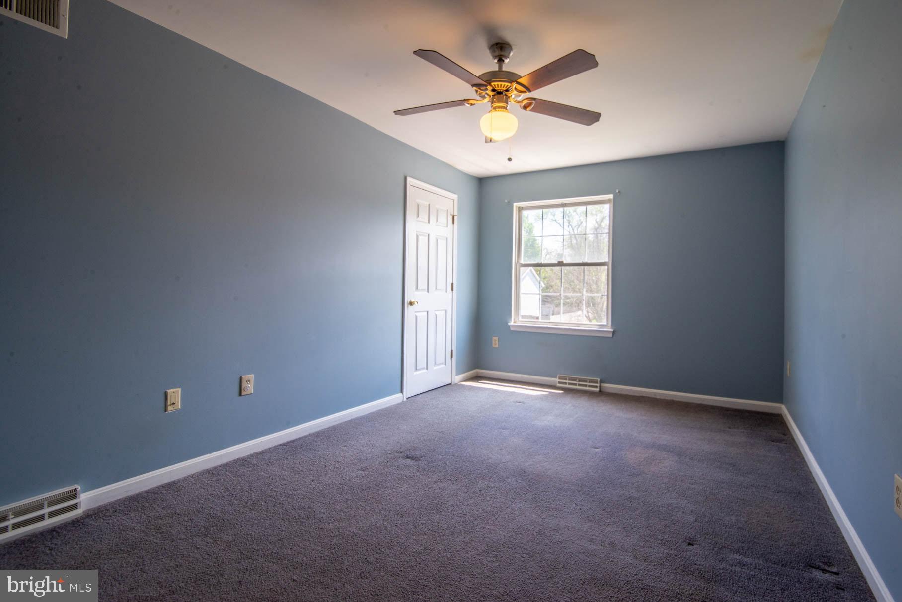 2923 Robin Road York, PA 17404 - Photo 27 of 36 Gallery Image 27