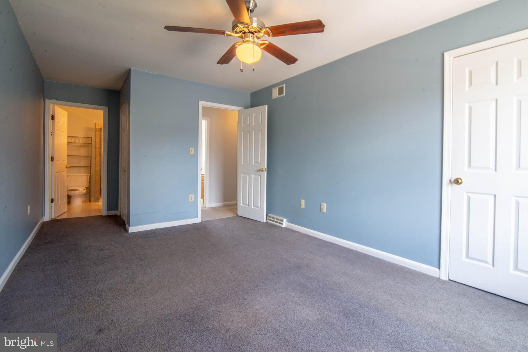 2923 Robin Road York, PA 17404 - Photo 28 of 36 Gallery Image 28