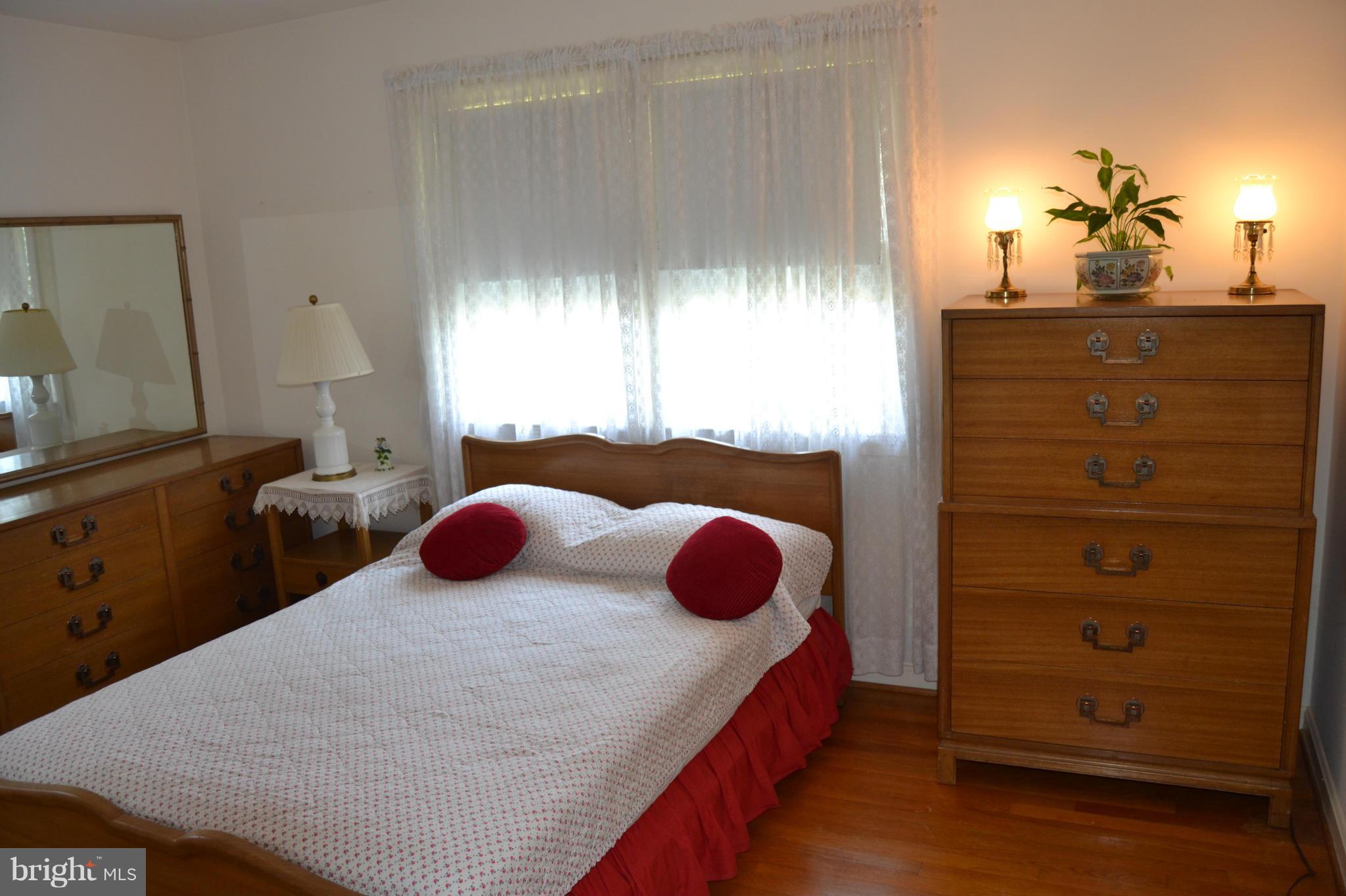 2613 Hughes Road Adelphi, MD 20783 - Photo 16 of 28 Bedroom (Master)
