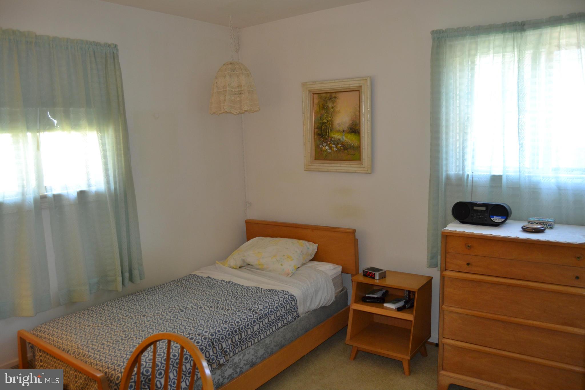 2613 Hughes Road Adelphi, MD 20783 - Photo 20 of 28 2nd Upper Bedroom