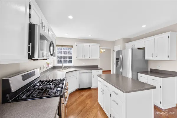 $3,500 | 2219 Beaumont Court, Aurora, IL 60502