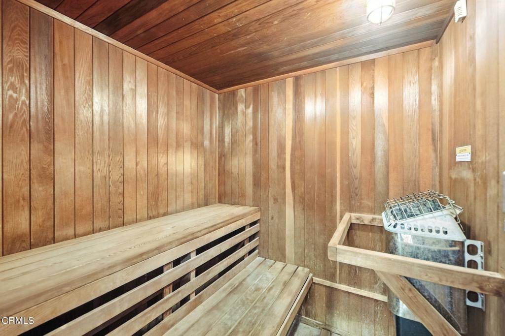 14 Tahquitz Court, Unit 213 Camarillo, CA 93012 - Photo 29 of 38 Clubhouse sauna