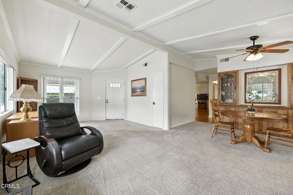 14 Tahquitz Court, Unit 213 Camarillo, CA 93012 - Photo 7 of 38 Spacious living room