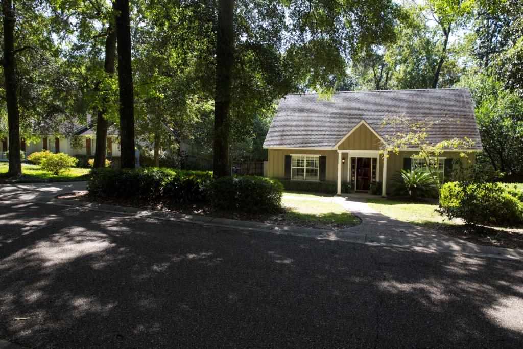 206 Beall Lane Daphne, AL 36526 - Photo 2 of 26
