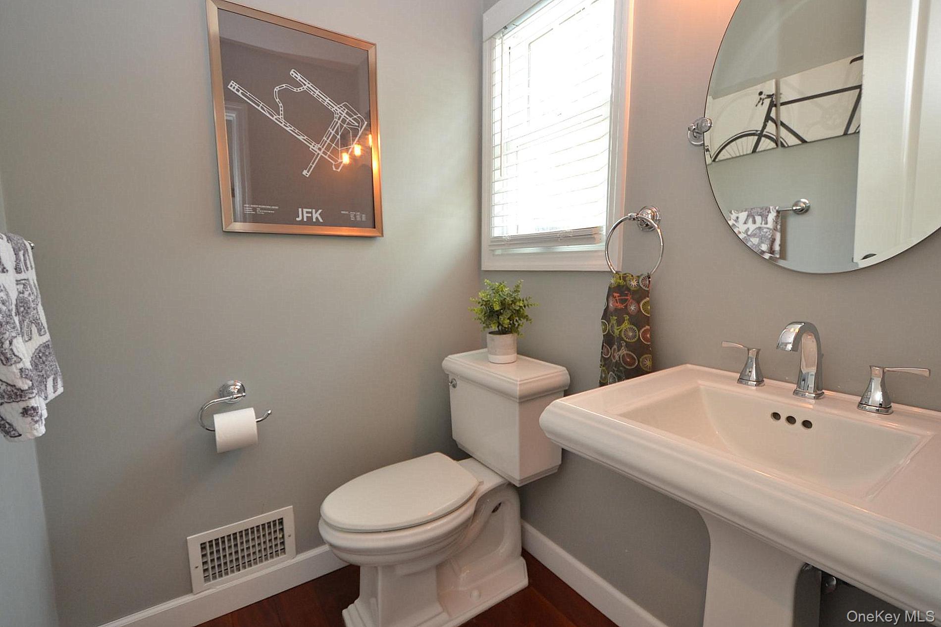 30 Myrtle Lane Patchogue, NY 11772 - Photo 11 of 25