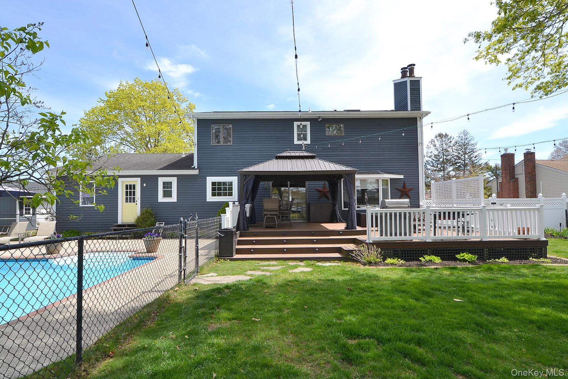 30 Myrtle Lane Patchogue, NY 11772 - Photo 21 of 25