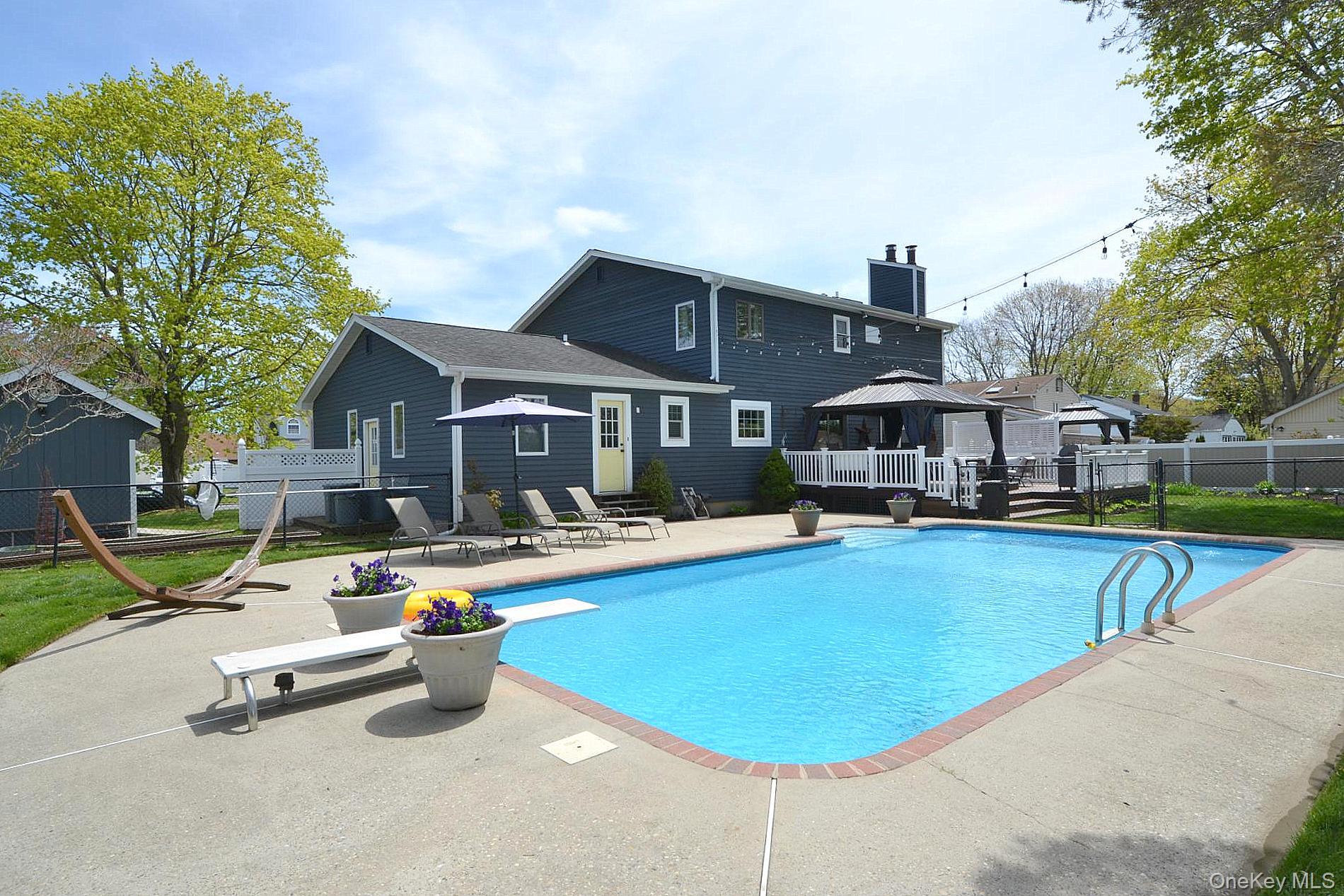 30 Myrtle Lane Patchogue, NY 11772 - Photo 22 of 25