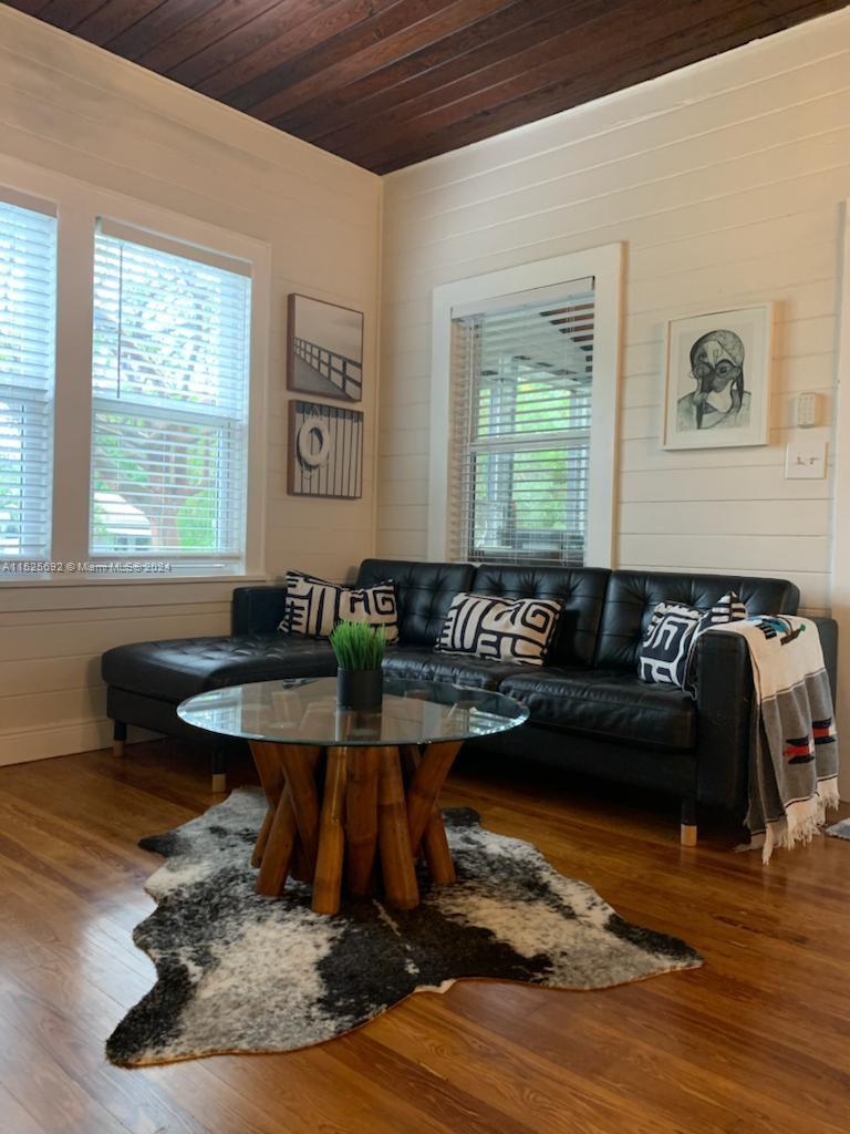 229 Southwest 3rd Pl