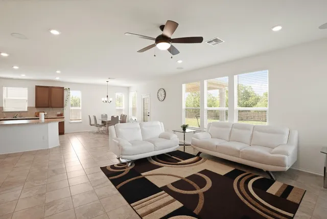 $2,000 | 538 Thunder Valley Trail, Georgetown, TX 78626