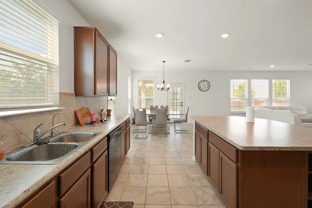 $2,000 | 538 Thunder Valley Trail, Georgetown, TX 78626