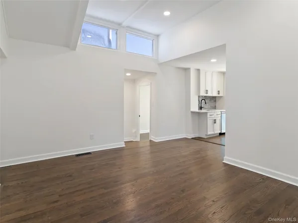 $589,000 | 37 New Avenue, Yonkers, NY 10704