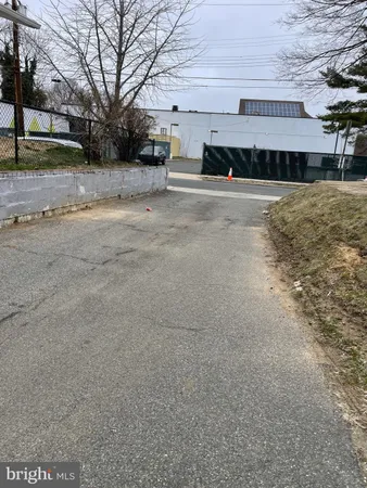 a view of parking area