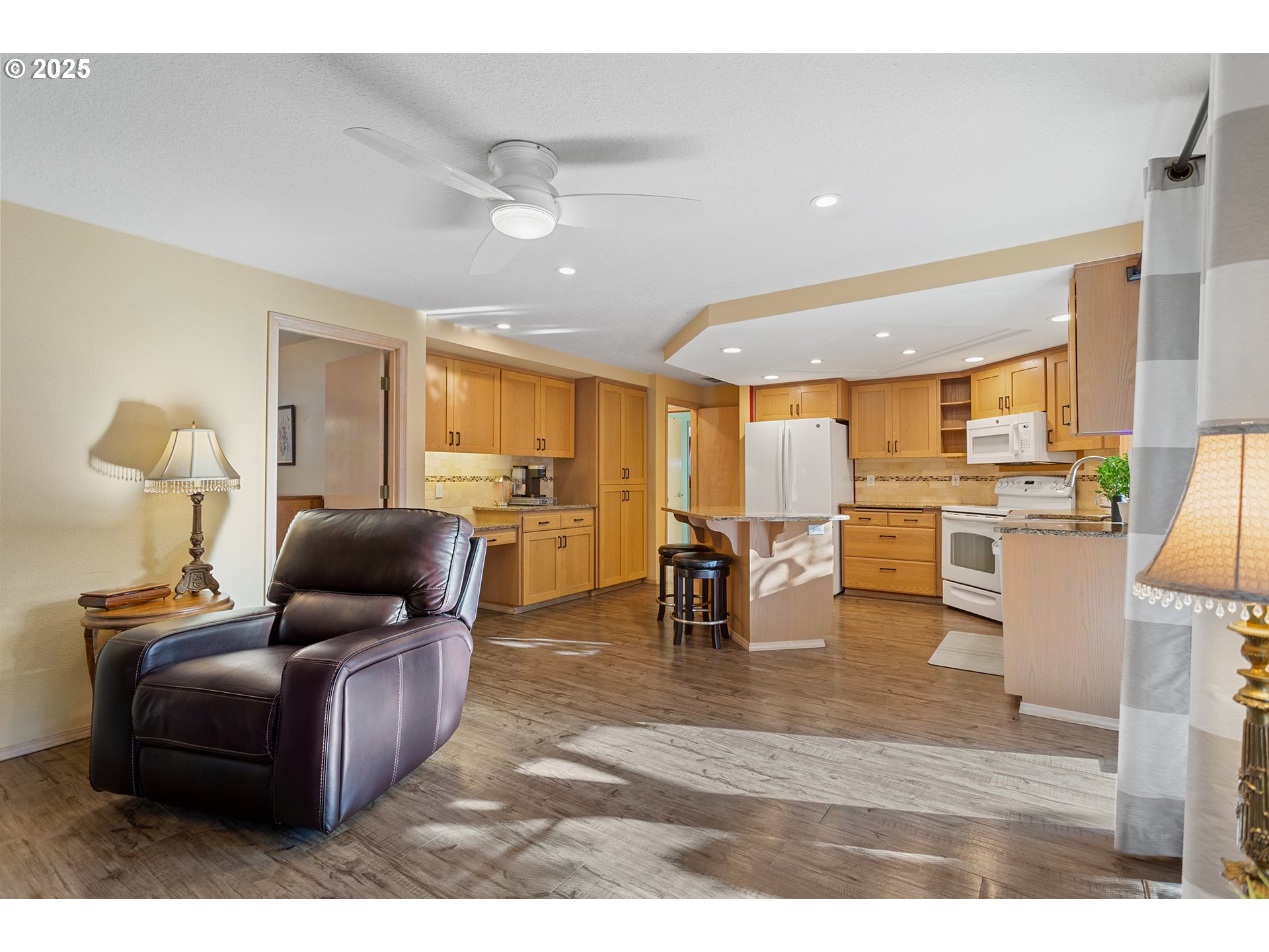 16051 Southwest Refectory Place Portland, OR 97224 - Photo 12 of 45 Gallery Image 12