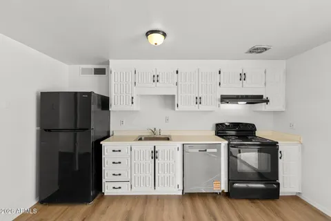 $299,900 | 6964 West Hubbell Street, Phoenix, AZ 85035