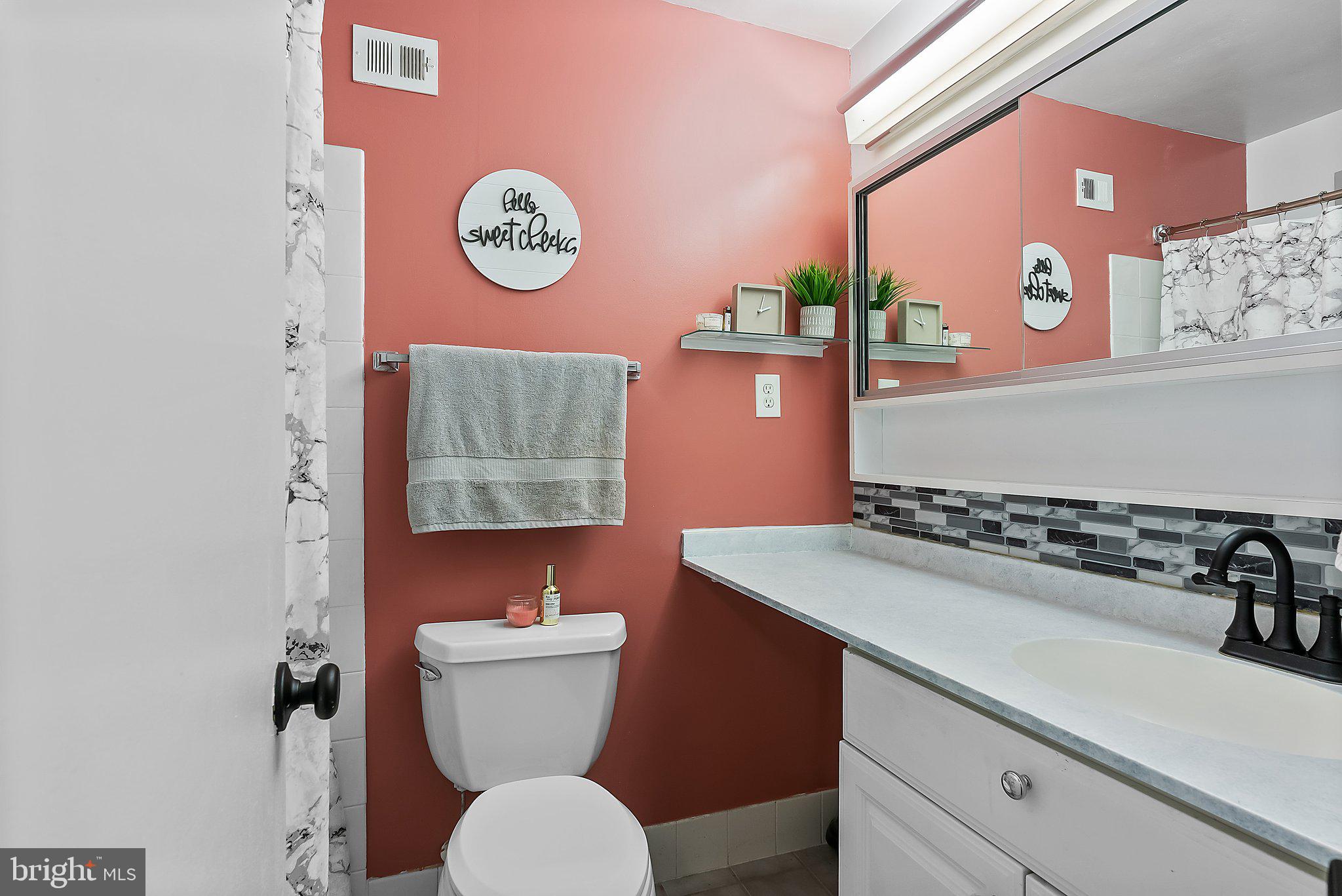 5129 Bay Road Bensalem, PA 19020 - Photo 17 of 20 Gallery Image 17