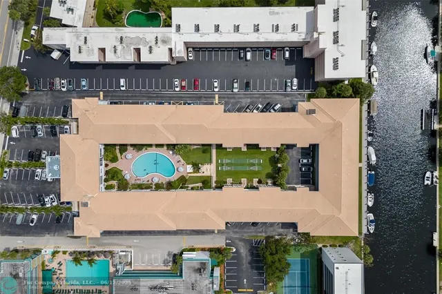 $450,000 | 1461 South Ocean Boulevard, Unit 226, Lauderdale-by-the-Sea, FL 33062