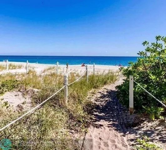 $450,000 | 1461 South Ocean Boulevard, Unit 226, Lauderdale-by-the-Sea, FL 33062
