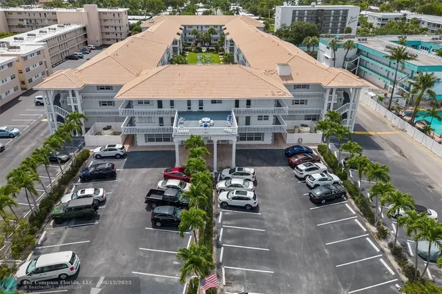 $450,000 | 1461 South Ocean Boulevard, Unit 226, Lauderdale-by-the-Sea, FL 33062